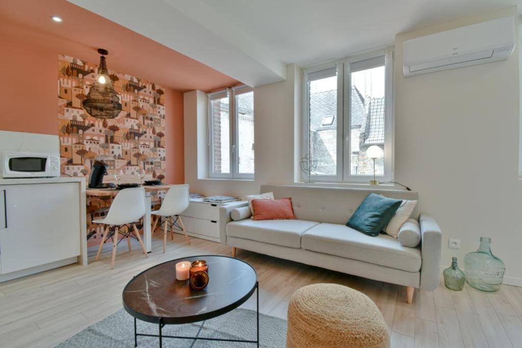 Jean Hardy - Hyper Centre, Parking Gratuit, Wifi, Clim, Gare Apartment Valenciennes