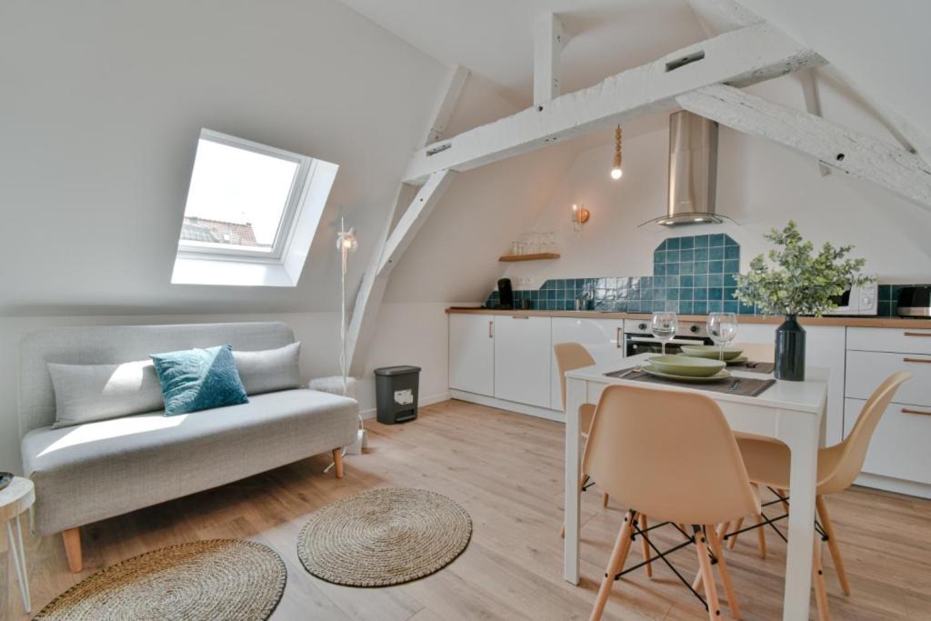 Apartment Jean Hardy - Hyper Centre, Parking Gratuit, Wifi, Clim, Gare *